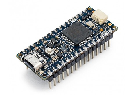 Arduino Nano R4 con pines