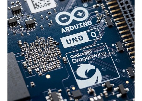 Arduino UNO Q (2GB)
