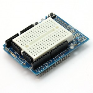 Protoshield para Arduino UNO con breadboard